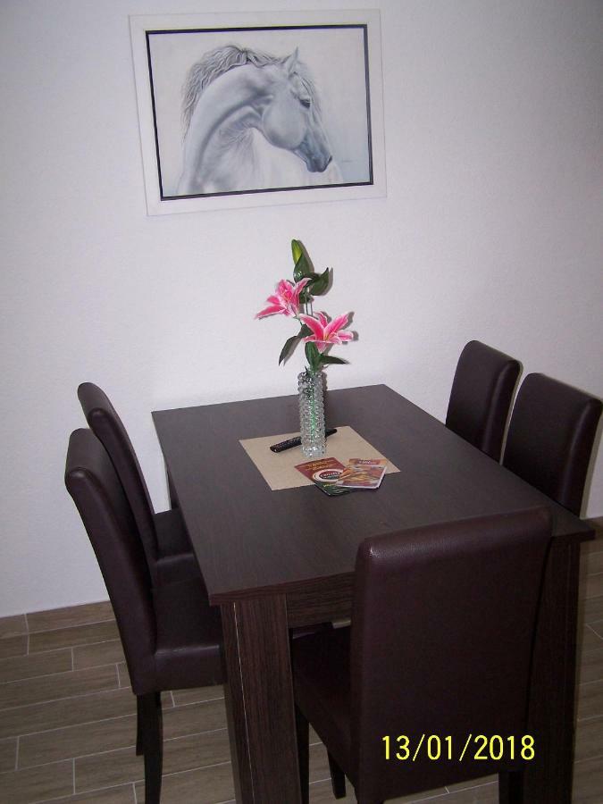 Apartmani Matosevic Ivankovo Buitenkant foto